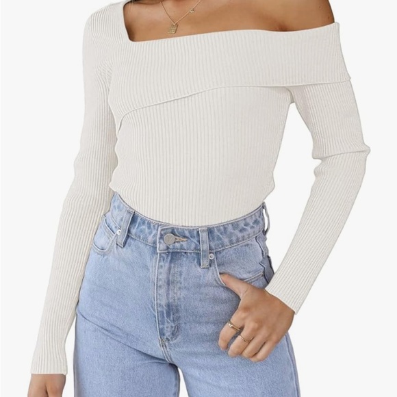 Sweaters - NWOT One Shoulder Sweater